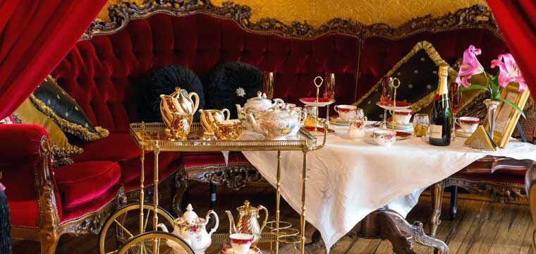 High Tea at Mamor Chocolates and High Tea Szalon