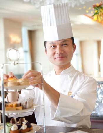 Executive Pastry Chef Naoya Okamura
