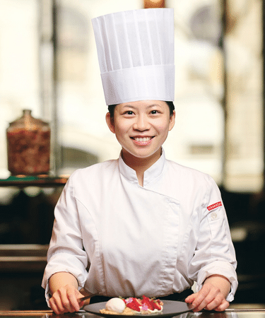 Pastry Chef Beverly Fu 