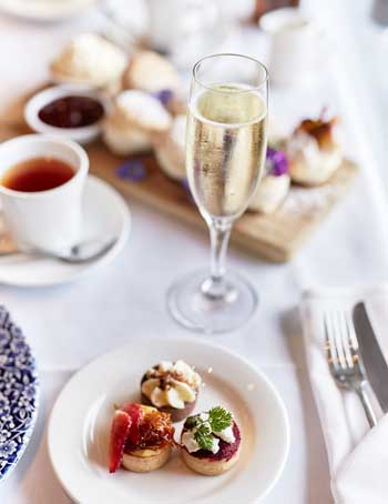 High Tea at the Lindrum Hotel Melbourne High Tea at the Lindrum Hotel Melbourne