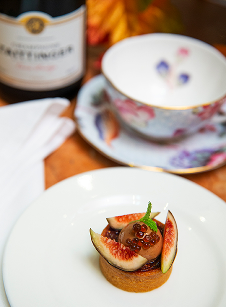 La Figue Violette de Bordeaux Balsamic Fig with its compote, Hazelnut and Caviar