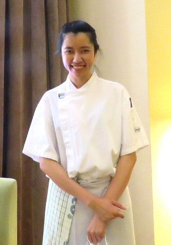 Pastry Chef Bo Khamkaew