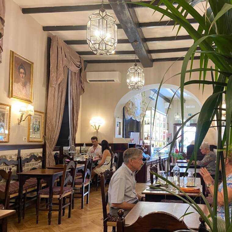 Babington’s Tea Rooms, Rome