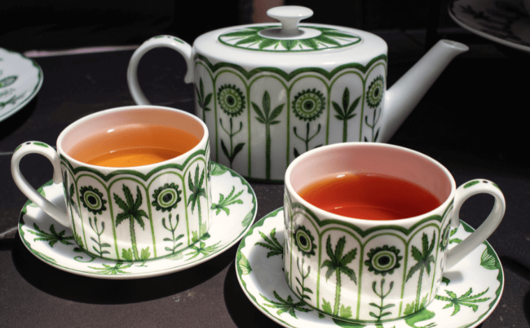Tea ware: Sultan’s Garden design by William Edwards