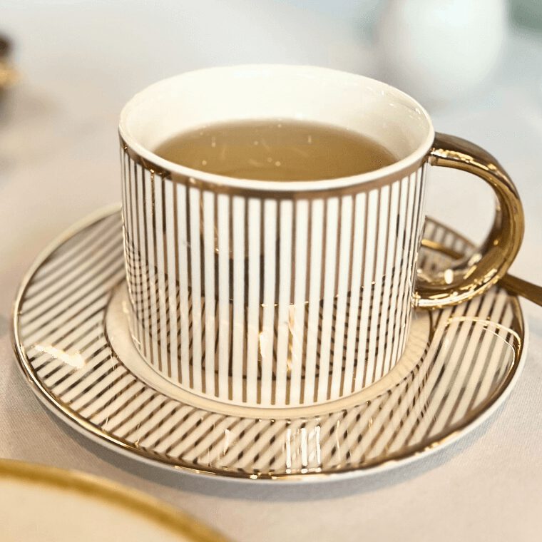 Cristina Re tea ware