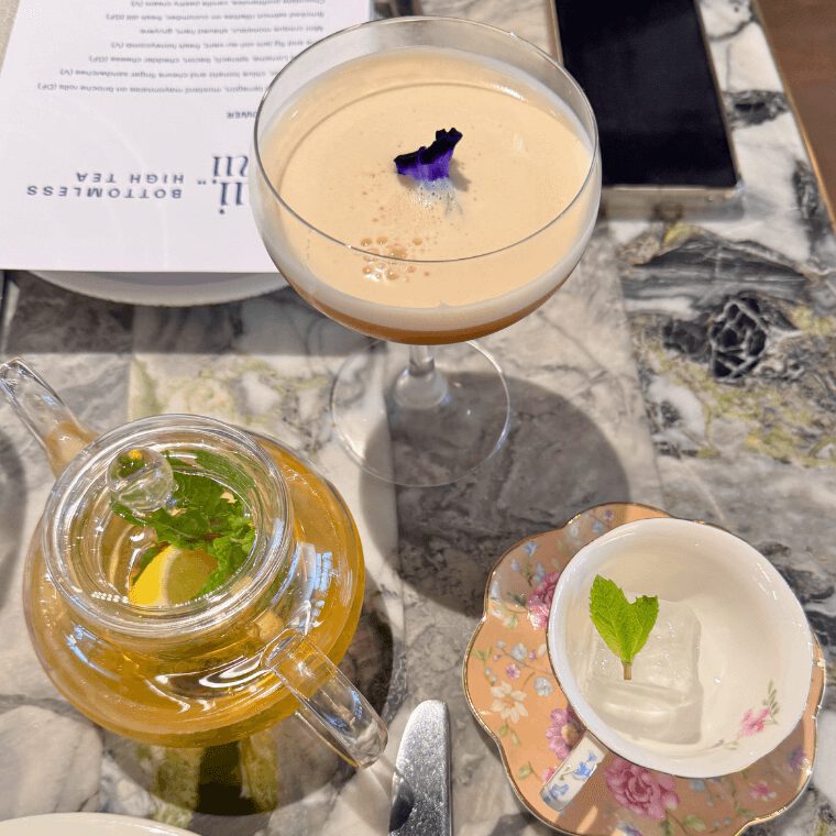 Cocktail and tea