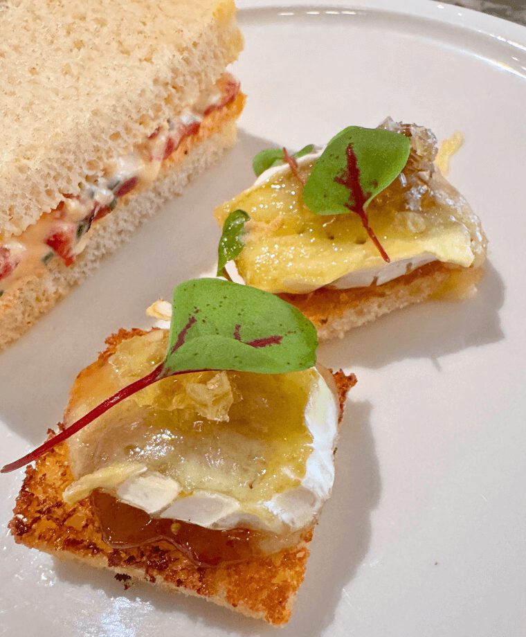 Brie and fig jam voul-au-vent, fresh honeycomb