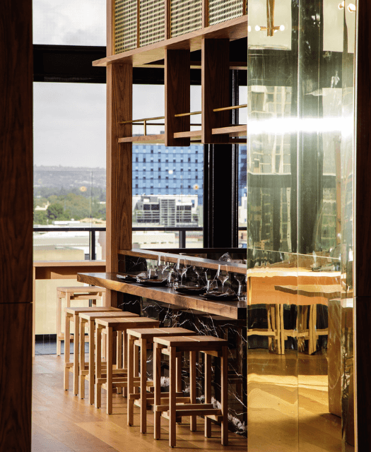 Luna10 Bar & Lounge, photo credit Crowne Plaza Adelaide