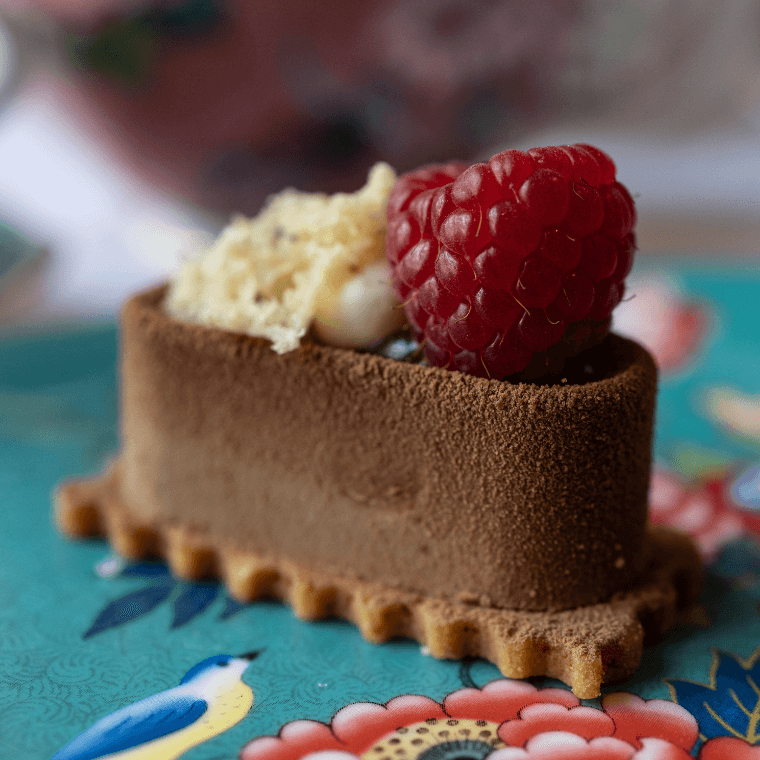 Cardamom and milk chocolate mousse with tonka bean, foam sponge